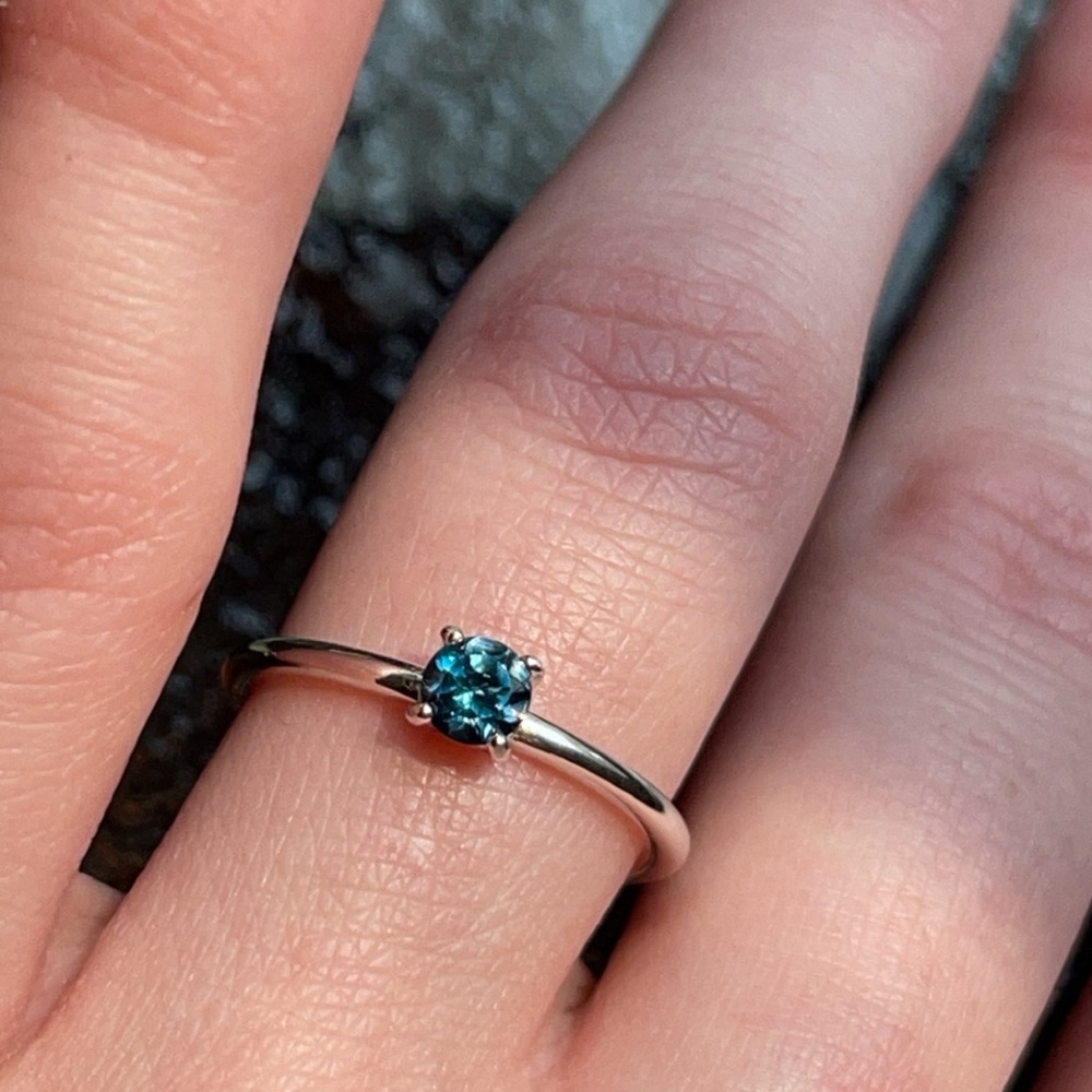 London blue topaz sterling silver ring size 6